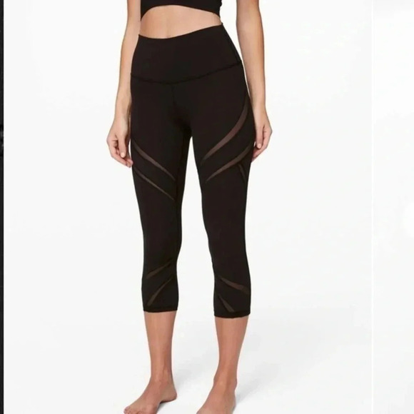lululemon athletica Pants - Lululemon Lululemon Wunder Under High-Rise
Crop 21" *Mesh
Black (First Release)